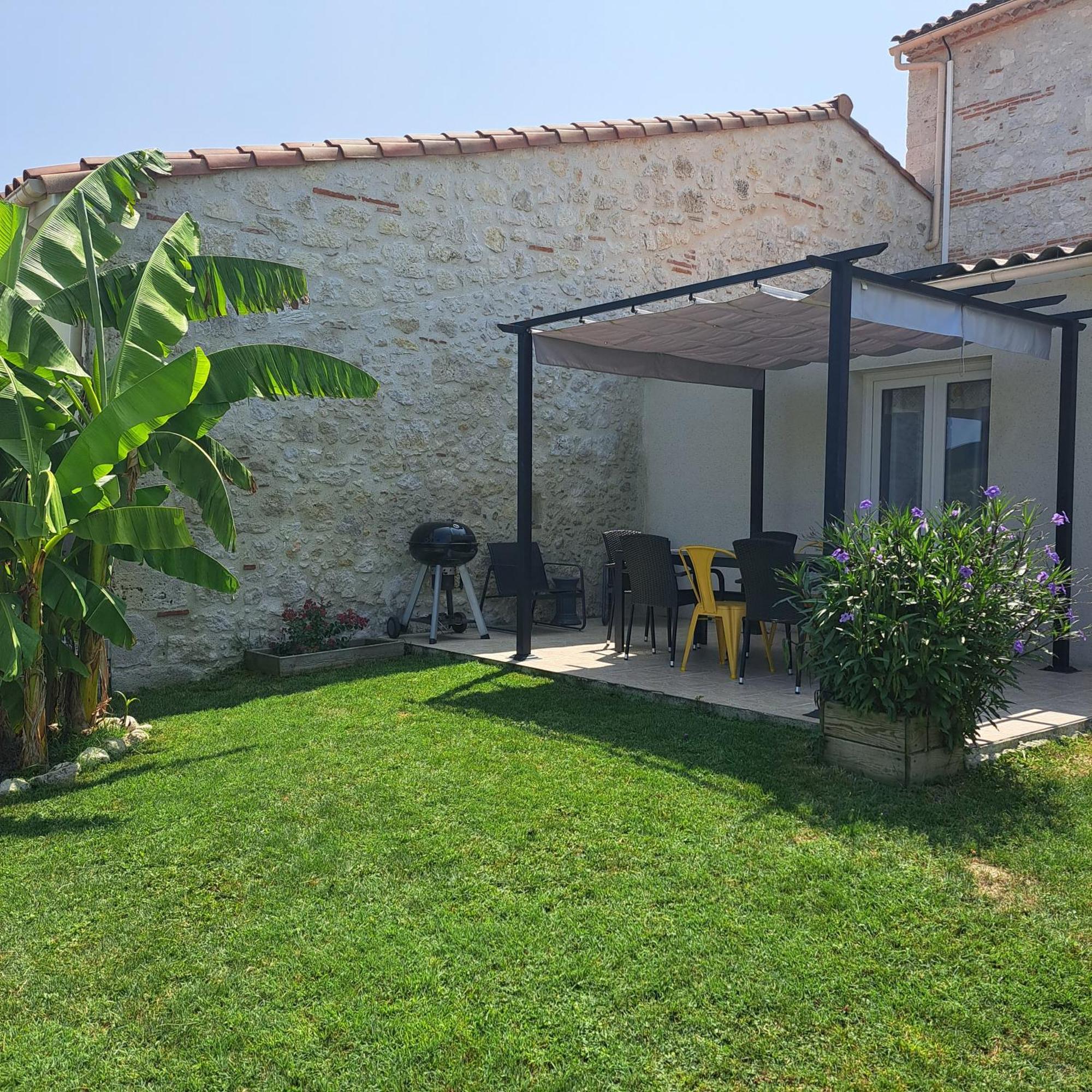 Le Domaine Vesque Villa Saint-Pierre-de-Clairac Kültér fotó